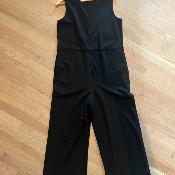 Classic jumpsuit - Picture 2 of 3